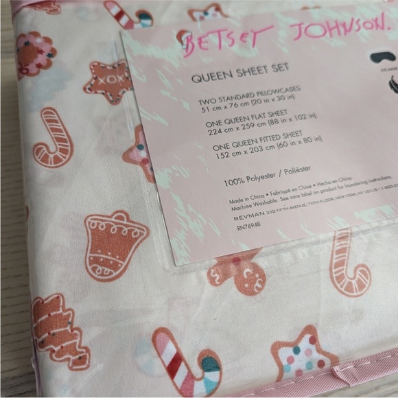 Betsey Johnson Christmas gingerbread sheet set - Picture 4 of 5
